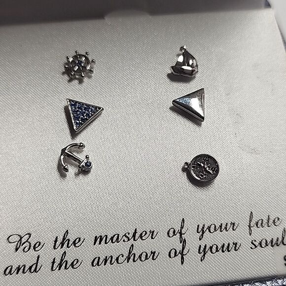 Fine Silver Plated Earring Set with Swarovski Crystals - Picture 2 of 3